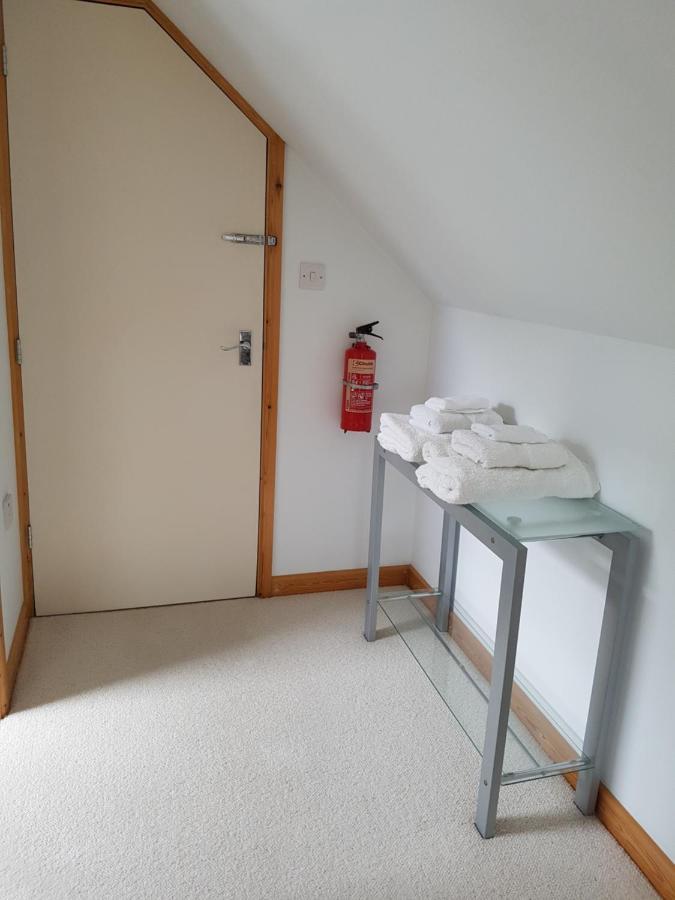 Meadow Oak Accommodation Bodmin Bagian luar foto
